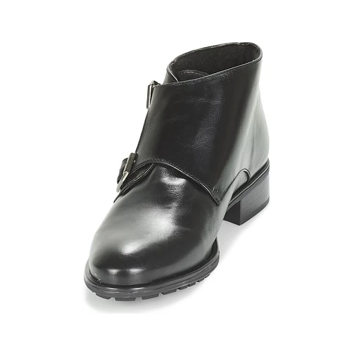 Betty London - JIELO Noir 3 Betty London - JIELO Noir – Image 3